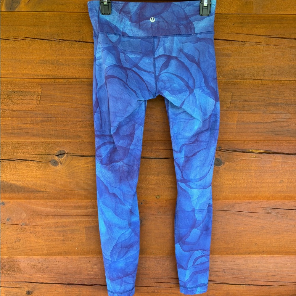 Lululemon Wunder Under Leggings - Picture 2 of 7